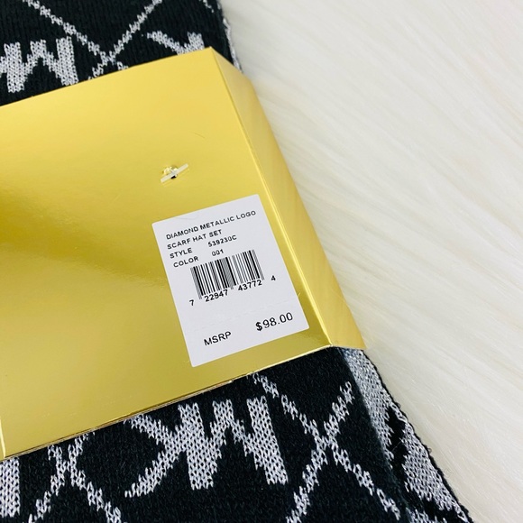 Michael Kors Women’s Hat & Scarf Set Black - Picture 7 of 8